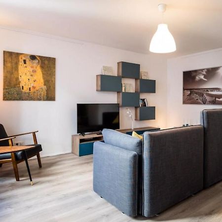 Homefy Oldtown Apartment - 6 People - 2 Bath - Balcony - Top Location Düsseldorf Zewnętrze zdjęcie