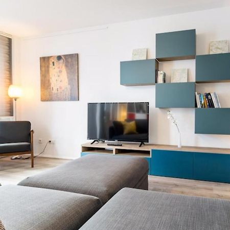Homefy Oldtown Apartment - 6 People - 2 Bath - Balcony - Top Location Düsseldorf Zewnętrze zdjęcie