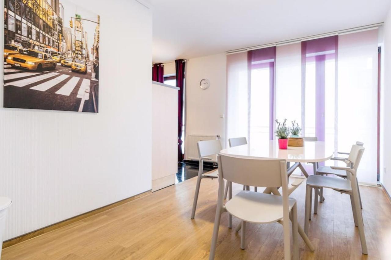 Homefy Oldtown Apartment - 6 People - 2 Bath - Balcony - Top Location Düsseldorf Zewnętrze zdjęcie