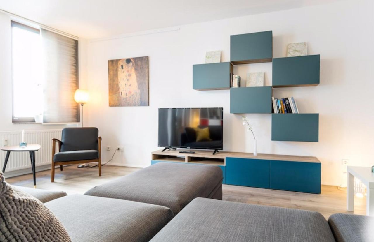 Homefy Oldtown Apartment - 6 People - 2 Bath - Balcony - Top Location Düsseldorf Zewnętrze zdjęcie